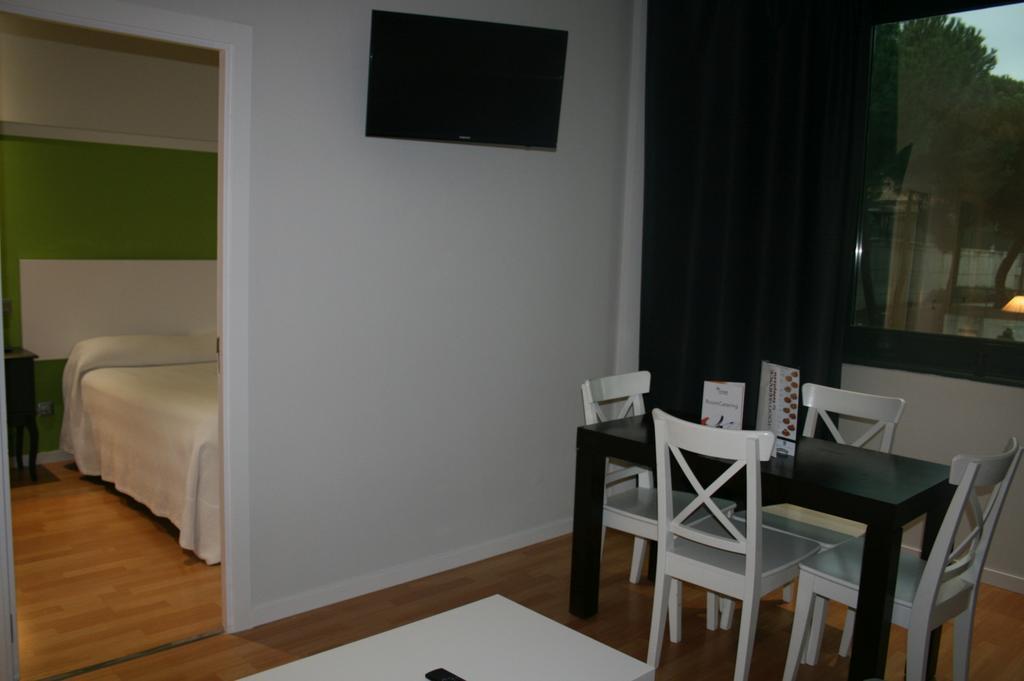 Apartamentos Th Las Rozas Ngoại thất bức ảnh