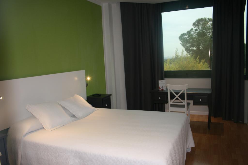 Apartamentos Th Las Rozas Ngoại thất bức ảnh
