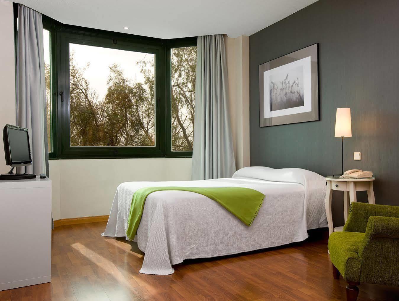 Apartamentos Th Las Rozas Ngoại thất bức ảnh
