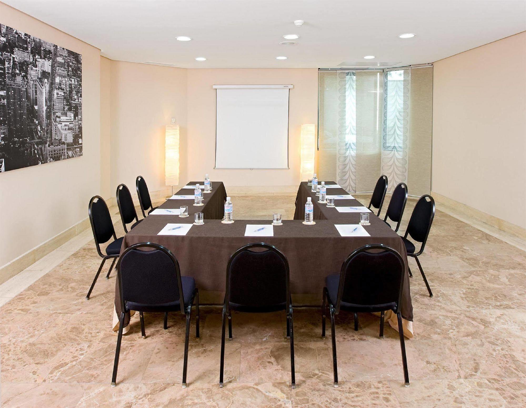 Apartamentos Th Las Rozas Tiện nghi bức ảnh